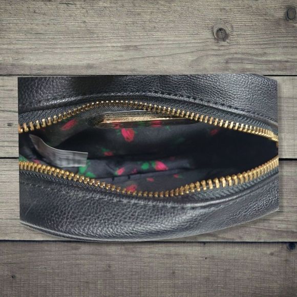 BETSEY JOHNSON PURSE  - Picture 5 of 5